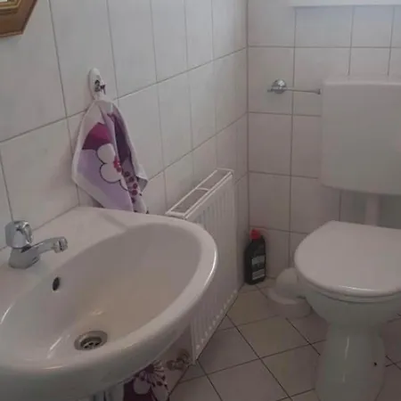 בית נופש Comfortable Holiday In Winterberg-langewiese With